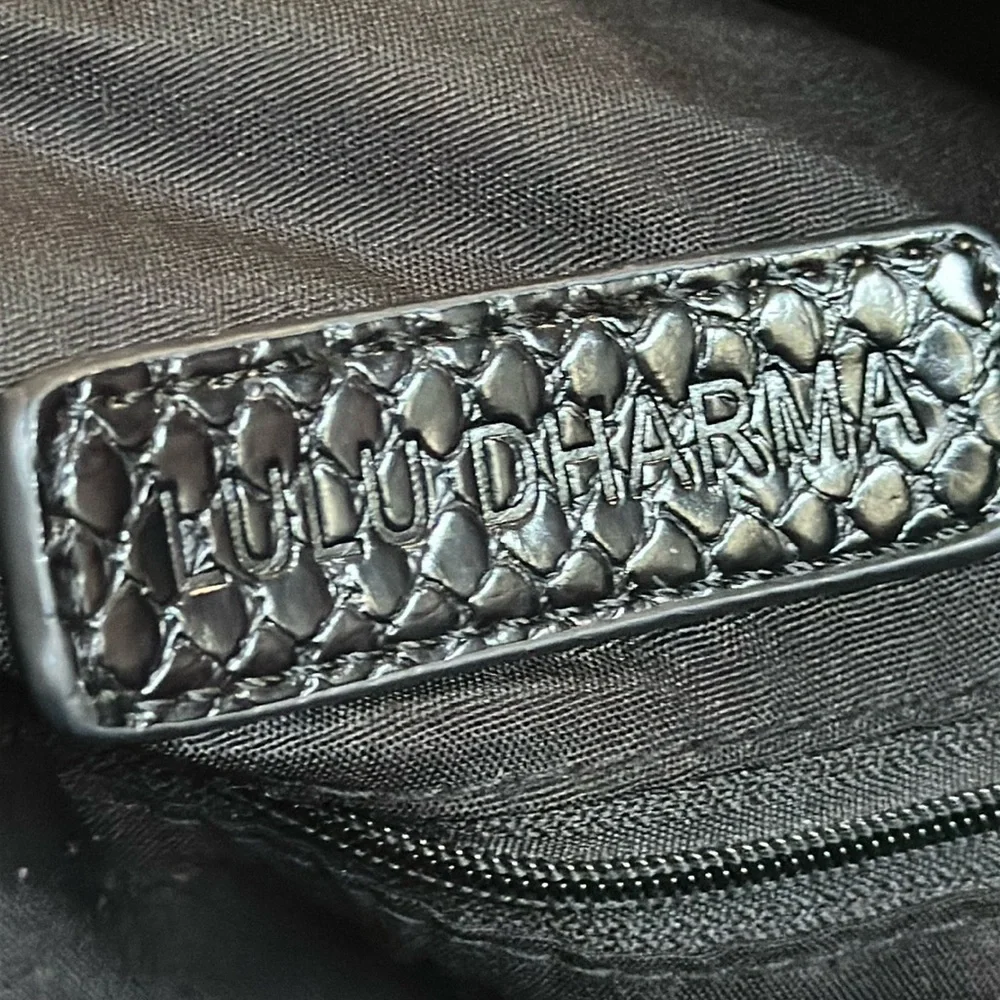 LULU DHARMA Black snakeskin Women's HOBO Bag in PRISTINE CONDITION